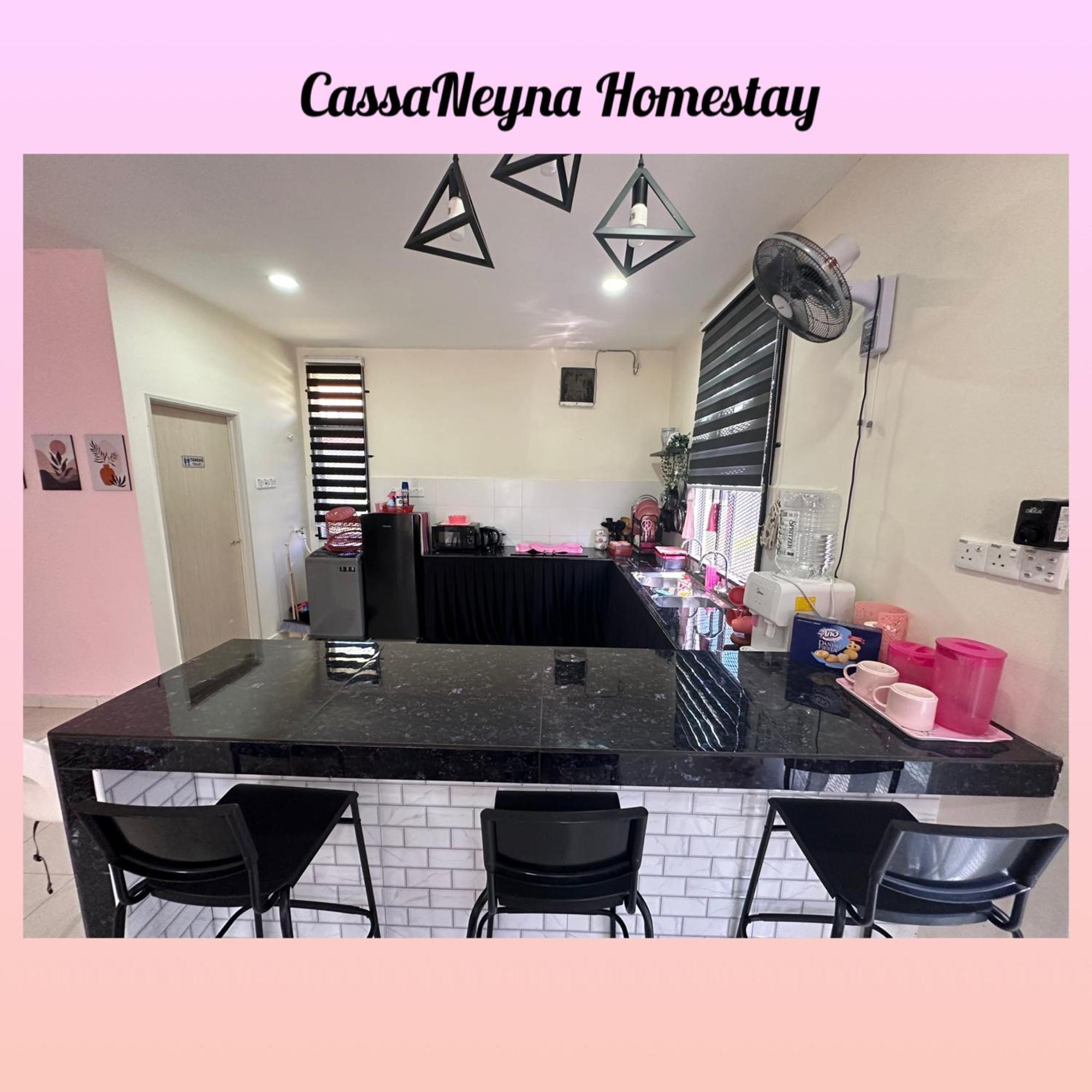 Cassaneyna Homestay קואנטאן מראה חיצוני תמונה